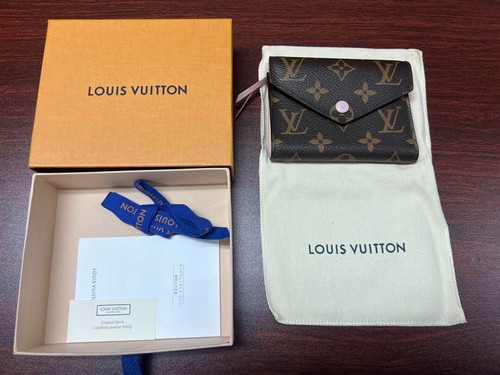 Louis Vuitton Monogram Victorine Wallet in Rose Ballerine M62360