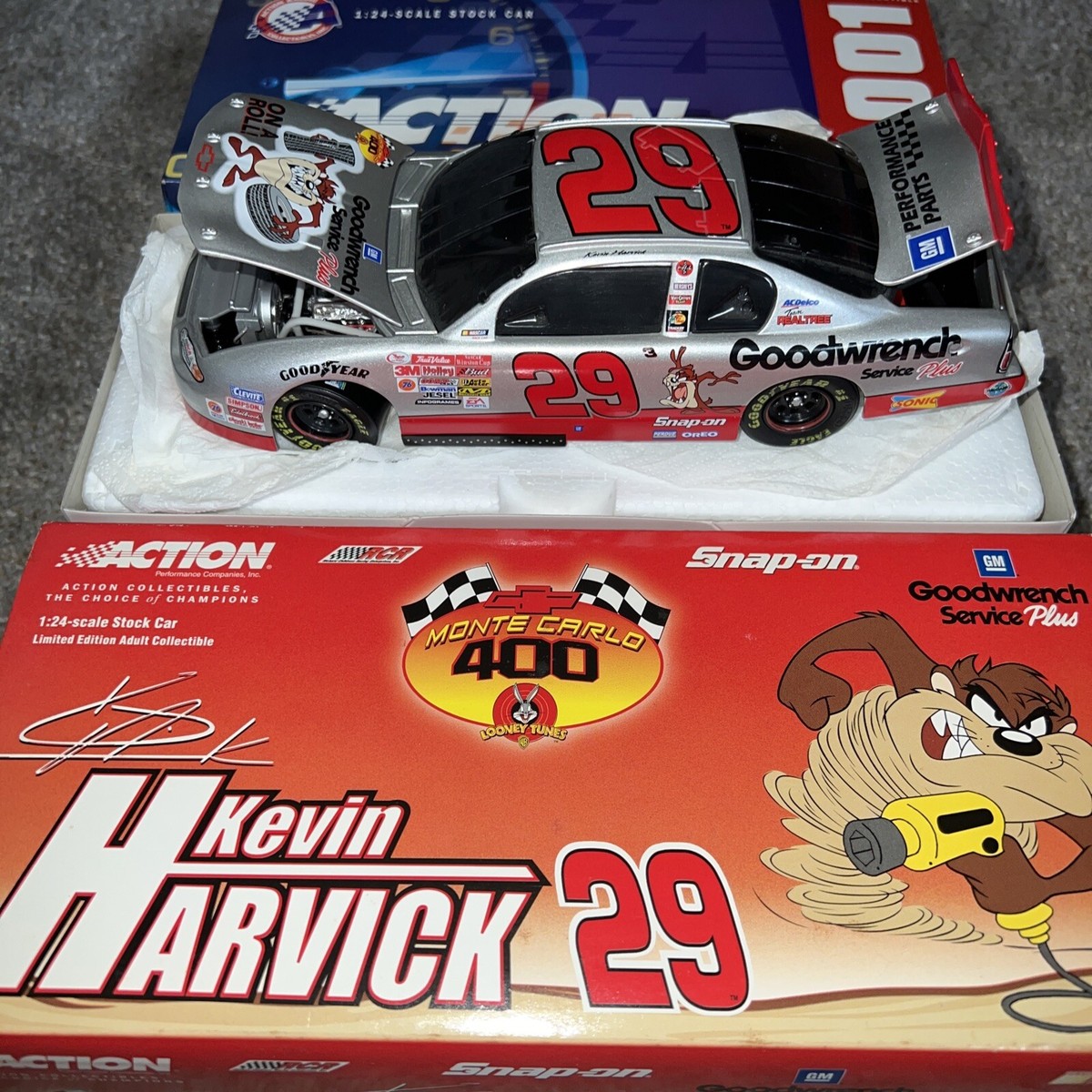 2001 Action 1:24 Kevin Harvick Looney Tunes Monte Carlo 400