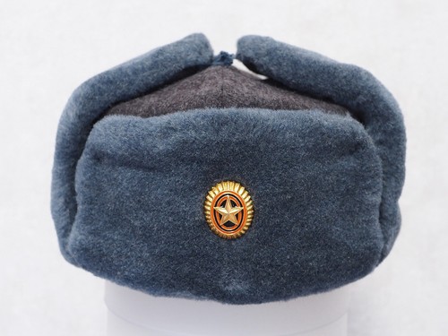 ORIGINALE colbacco russo sovietico, Cappello di pelliccia ☆ coccarda  nazionale dell'esercito russo con una stella ☆ | eBay