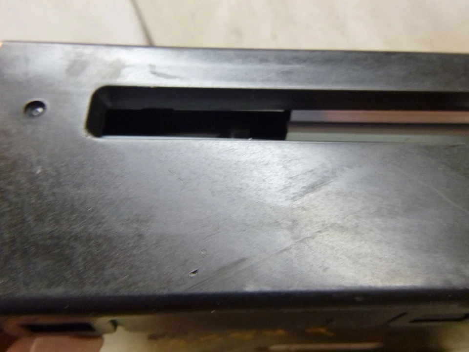 Chevrolet Suburban GMC Yukon TG5 2015 15 reproductor de CD 13594481 CIP020 Foto 2 de 4