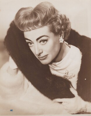 HOLLYWOOD BEAUTY JOAN CRAWFORD STYLISH POSE STUNNING PORTRAIT 1950s Photo C33