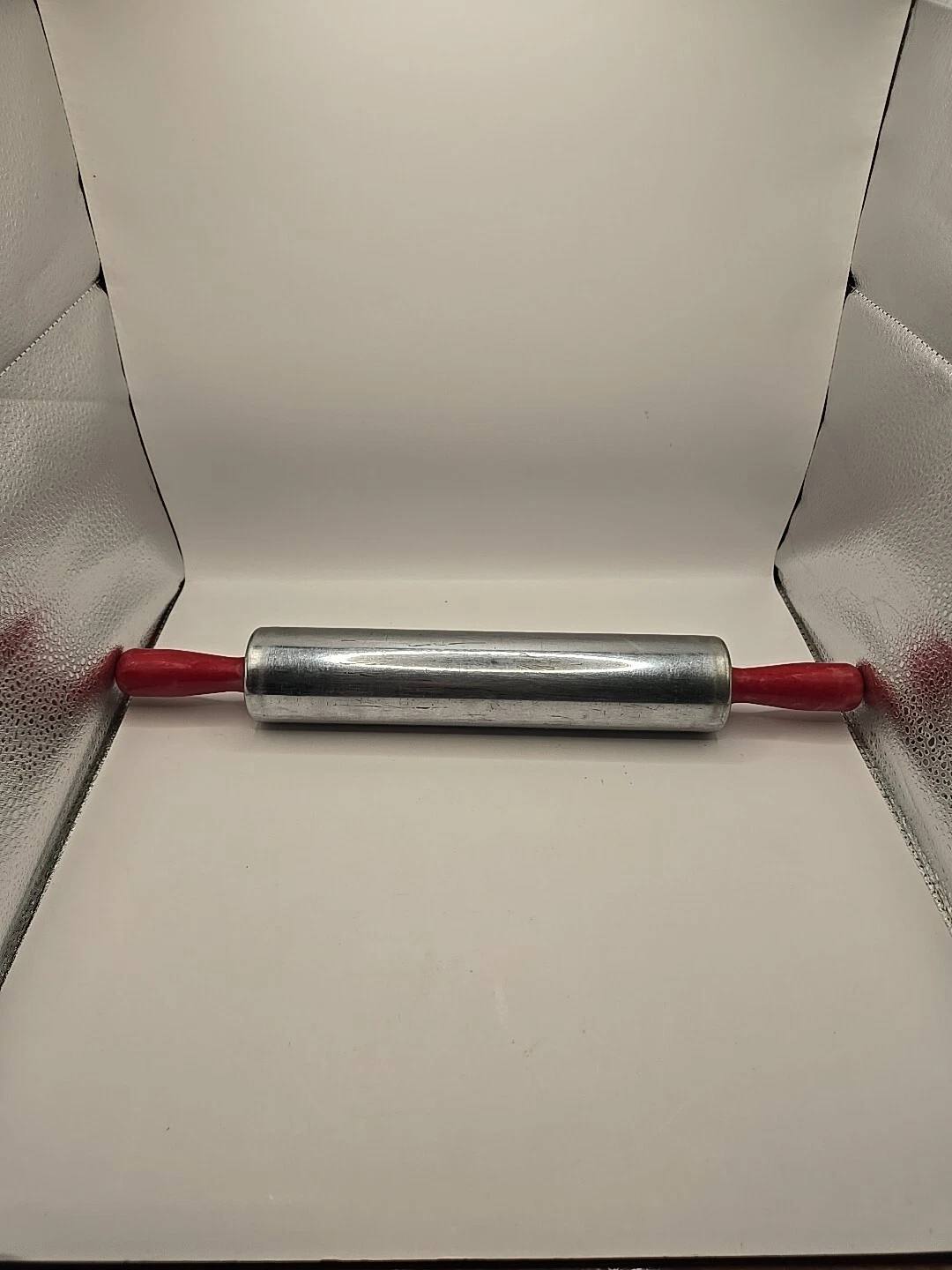 ROLLING PIN Vintage Aluminum w Ball Bearings Unbranded USED Good Condition
Opens in a new window or