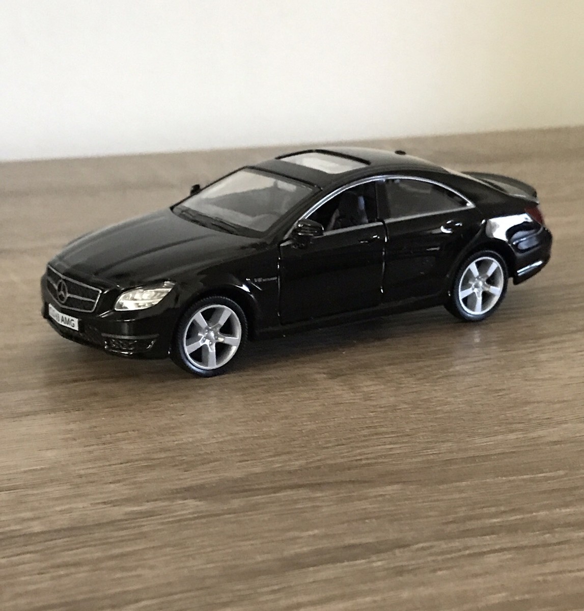 1/18 ミニカー　CLSクラス　W218 CLS350 Bibian 比比昂 - Maisto 1/18 Mercedes Benz CLS Class Black