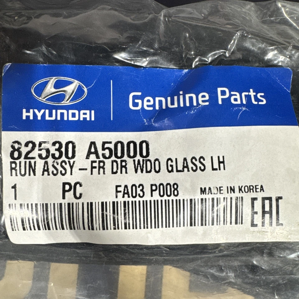 82530-A5000 Hyundai Elantra GT PUERTA DELANTERA VENTANA CRISTAL IZQUIERDA NUEVO PERO ABIERTO ARTÍCULO Foto 2 de 4