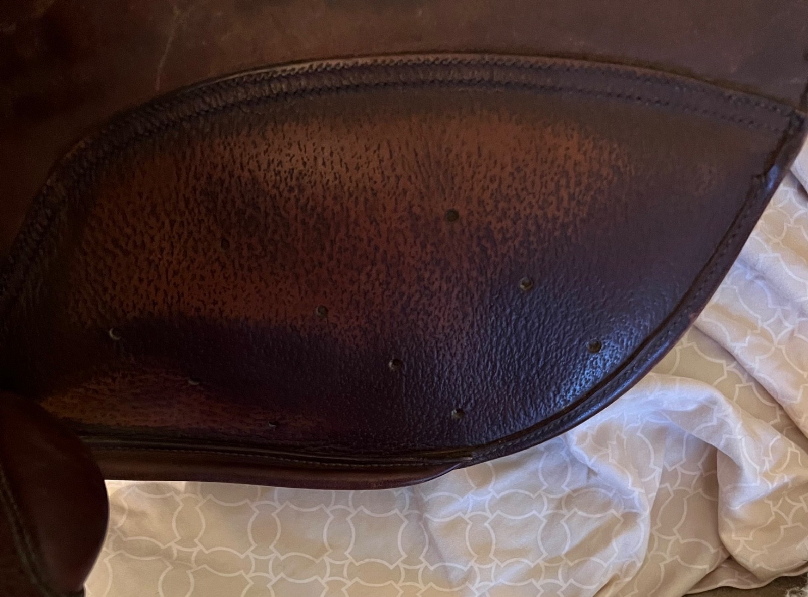 Barnsby English Saddle 17.5 " inch Jump Jumping close contact puffy knee England