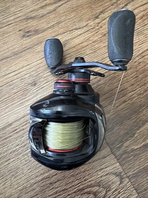KastKing Royale Legend Baitcaster Reel7.0:1 Gear Ratio11+1 Bearings RH Black Red