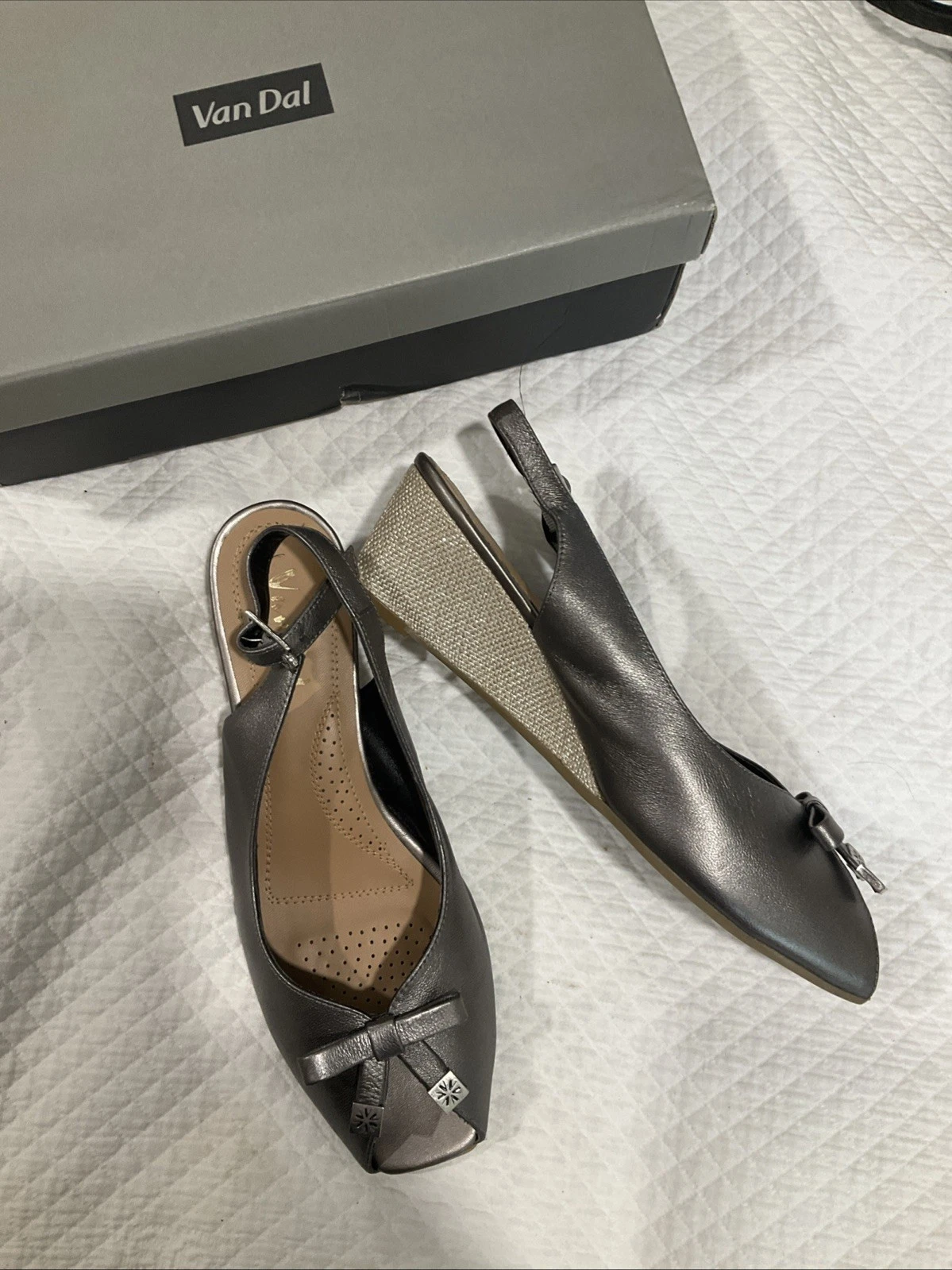 VANS Sandali con zeppa Van Dal Meade taglia 7 D = 41eu metallo perlato in scatola indossati una volta