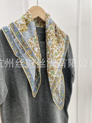 100% Silk Mulberry Square floral print Bandanna Scarf Shawl 26   Kerchief Wrap
