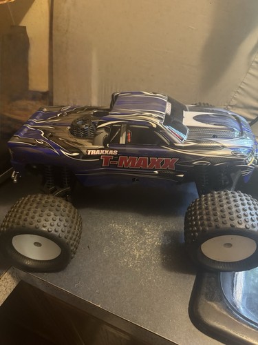 Carrosserie Pour Traxxas T-Maxx 3.3 – Peinture Rouge Argent Noir – Autocollants Inclus