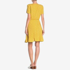 NWT COMO VINTAGE ABSTRACT DOT WRAP RUFFLE MUSTARD YELLOW WRAP DRESS SOFT LIGHT 