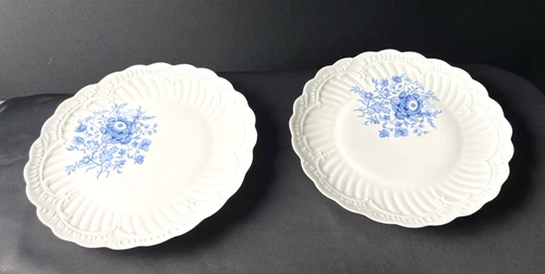 VINTAGE LIMOGES FRANCE WHITEBLUE PORCELAIN PEONY FLOWERS 2 DINNER PLATES NEW!