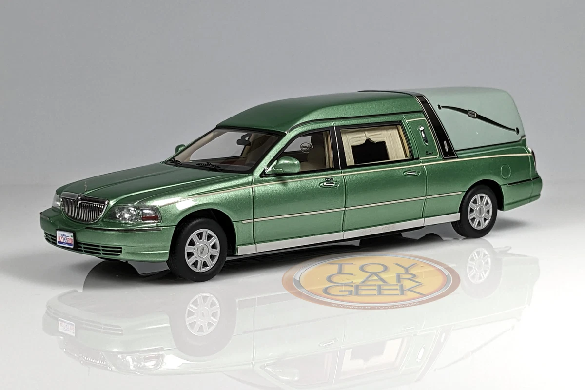 Toys Automic Renault Juvaquatre Juva corbillard hearse coffin 1/4
