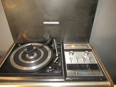 Vintage Electrophonic Total Music System Record Player 8-track AM/FM Radio Tuner