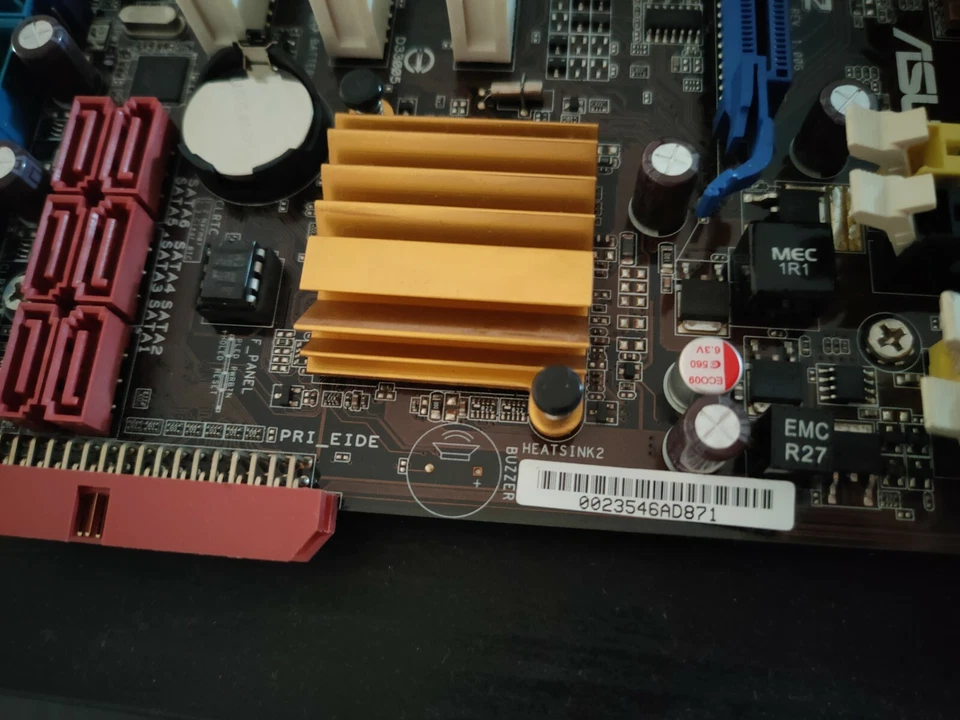 ASUS P5Q SE2 socket scheda madre LGA775 COMPRESO DISSIPATORE, CPU E RADIATORINI - Immagine 2 di 4