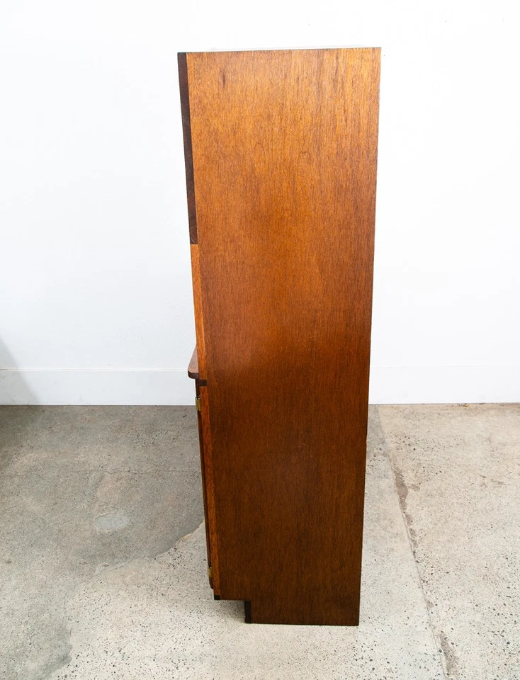 Gabinete de audio moderno de mediados de siglo almacenamiento de discos Credenza bajo 4 puertas HiFi personalizado Foto 3 de 4