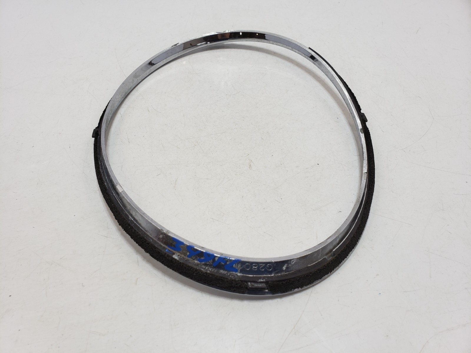 ✅ 12-18 OEM Bentley Continental GT Front Left Driver Inner Headlight Ring Trim