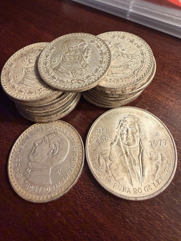 Lot Of Mexican Silver 23 Coins! 22 Un Pesos And A Cien Peso $300 value!