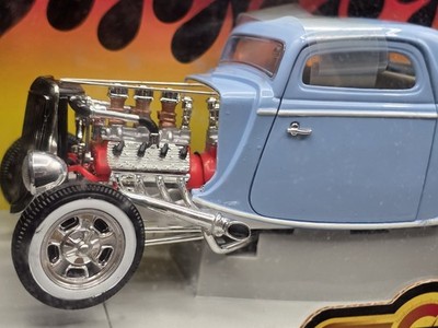 ERTL American Muscle 1934 Ford 3 Window Coupe Hot Rod 1:18 Scale