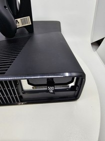 Microsoft Xbox 360 S Console 500GB Model 1439 Bundle works great 👌 Free 📦 