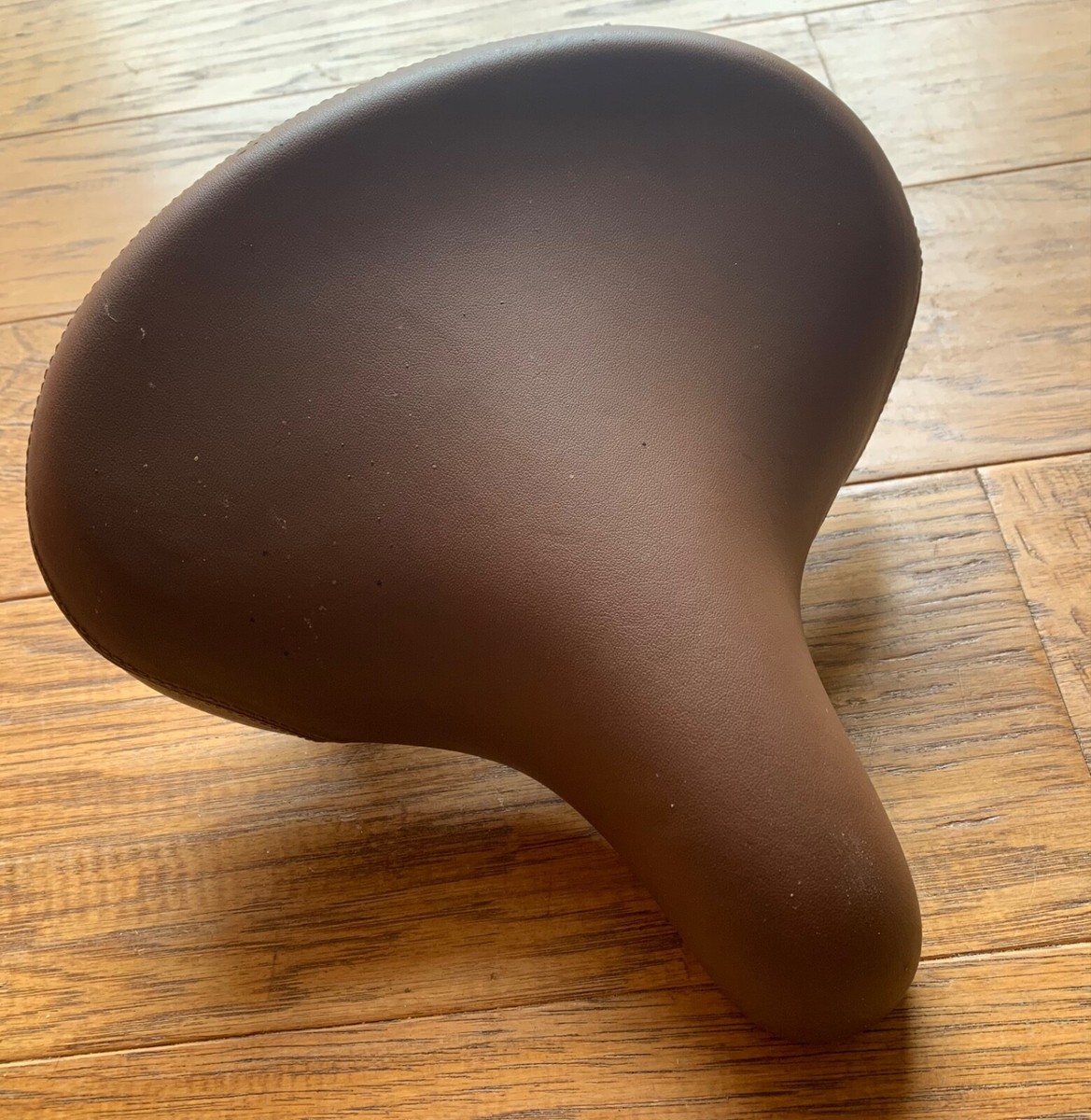 Antichoc Gel Rembourré Vélo Housse de Siège Selle de Bicyclette Coussin