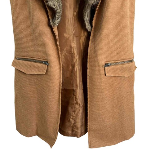 Jolt Juniors Tan Wool Blend Faux Fur Ribbed Vest - Picture 3 of 7