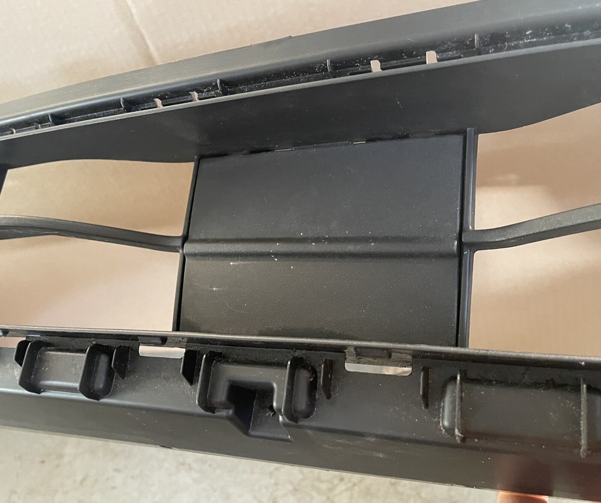 2020 2021 2022 FORD ESCAPE Front Bumper Lower Cover Valance LJ6Z