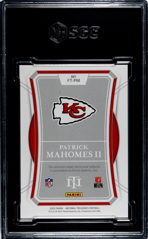 2020 National Treasures Patrick Mahomes /10Franchise Treasures Material SGC 9.5 view 2