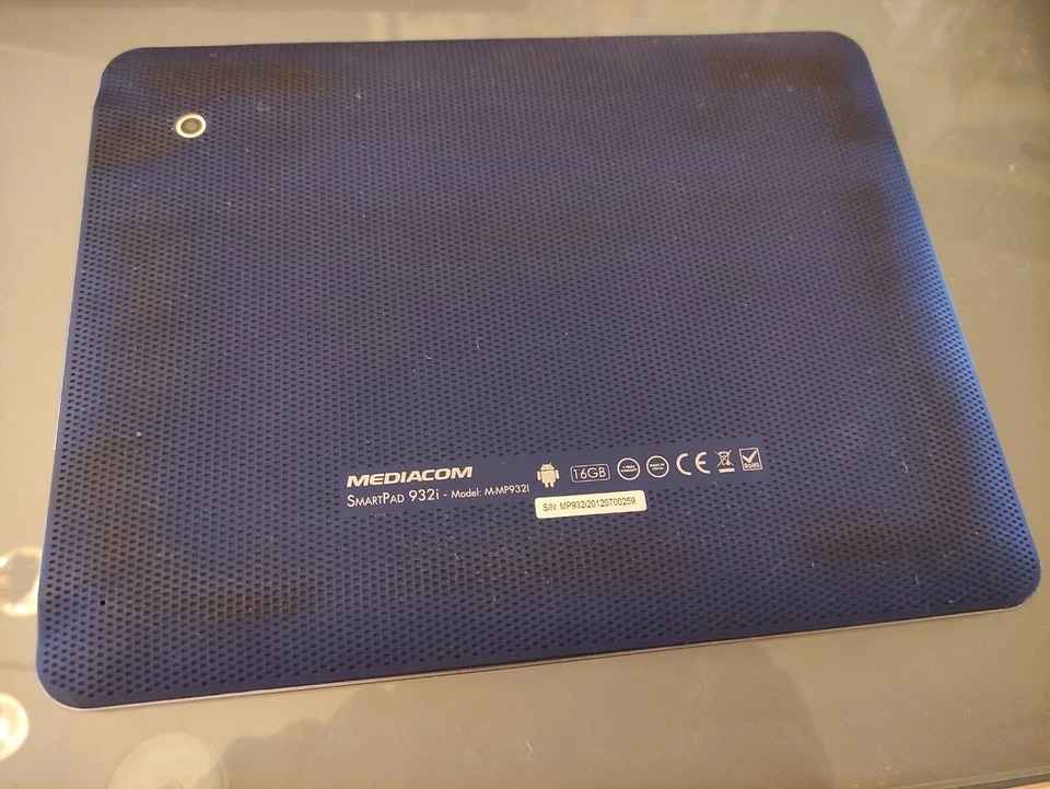 Mediacom SmartPad 932i 16gb per pezzi di ricambio - Immagine 3 di 4