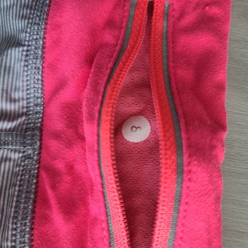 Lululemon Naked Seam Run Speed Shorts Women Sz 8 Lightweight Athletic Zip Pocket - Picture 7 of 8