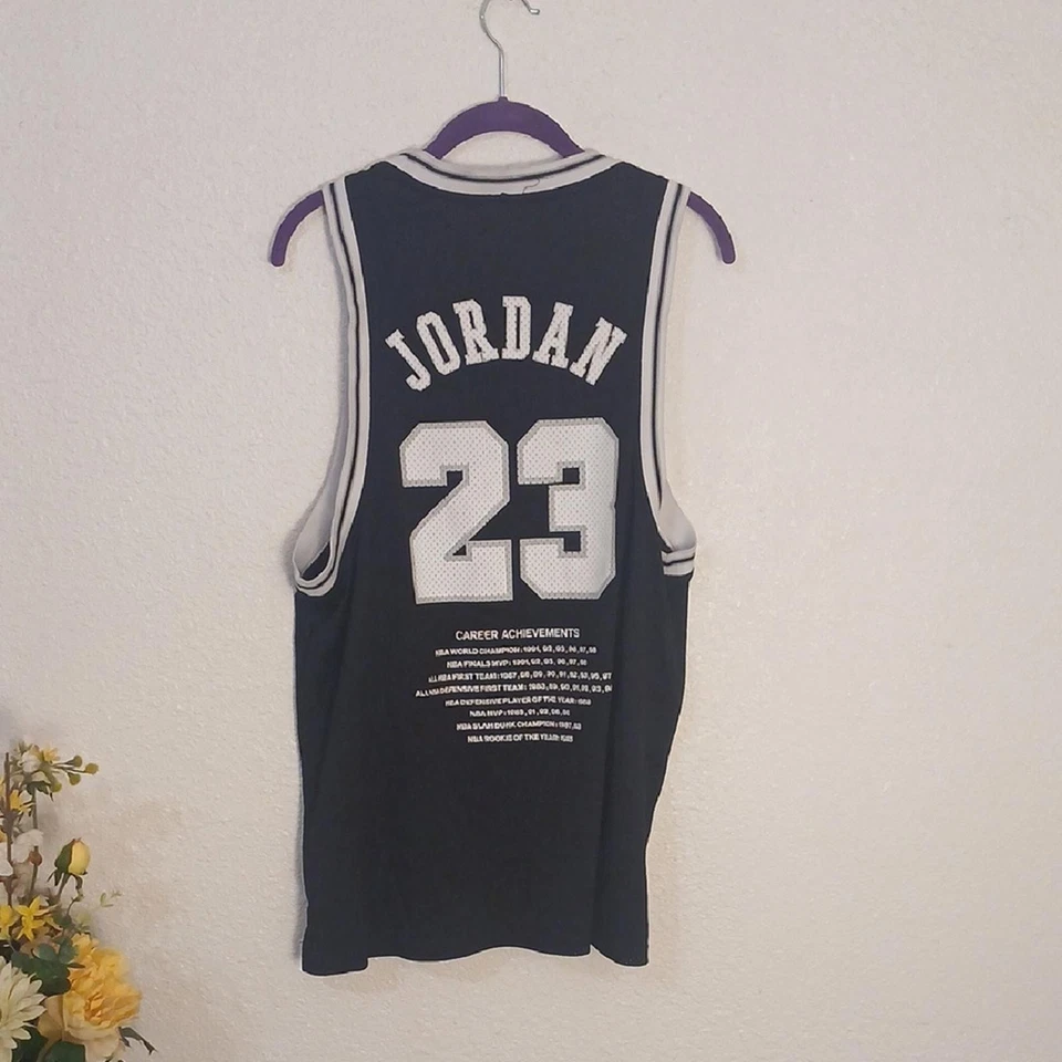 Jersey Jordan Negro Malla Edición Tributo Foto 4 de 4