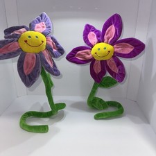 Flower Plush Toys R Us Animal Alley Bendable Green Smiley Emoji 24  Lot of 2