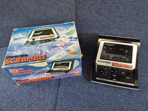 Tribüne Vintage 1982 seltenes rotes Scramble Tischspiel.
