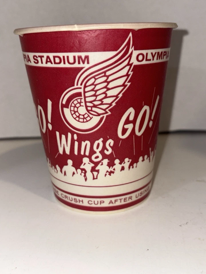 Taza de cerveza de cera vintage Detroit Red Wings del estadio olímpico años 70 Gordie Howe Foto 4 de 4