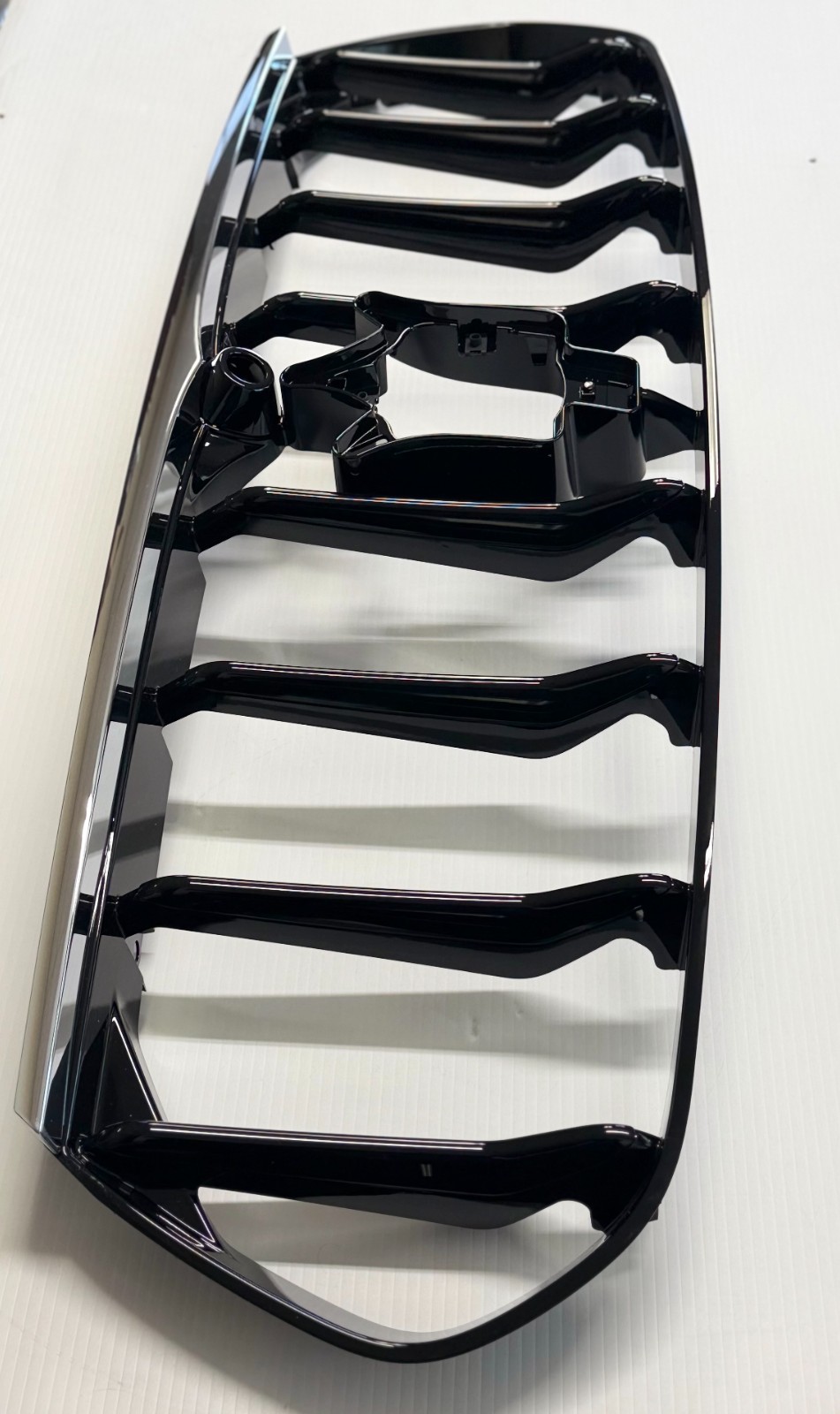 Maserati Levante Front Bumper grille P/N 670091447