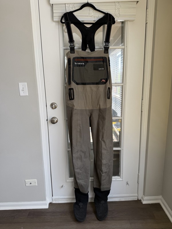 Simms G4 Size L (9-11) Waders
