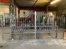 Heavy duty custom made steel gates, Design PJN23