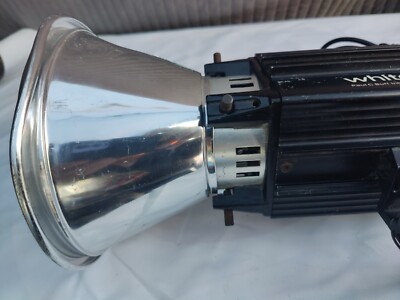 Deux Flashs De Studio Paul Buff White Lightning Ultra 1200 – 600W – Occasion