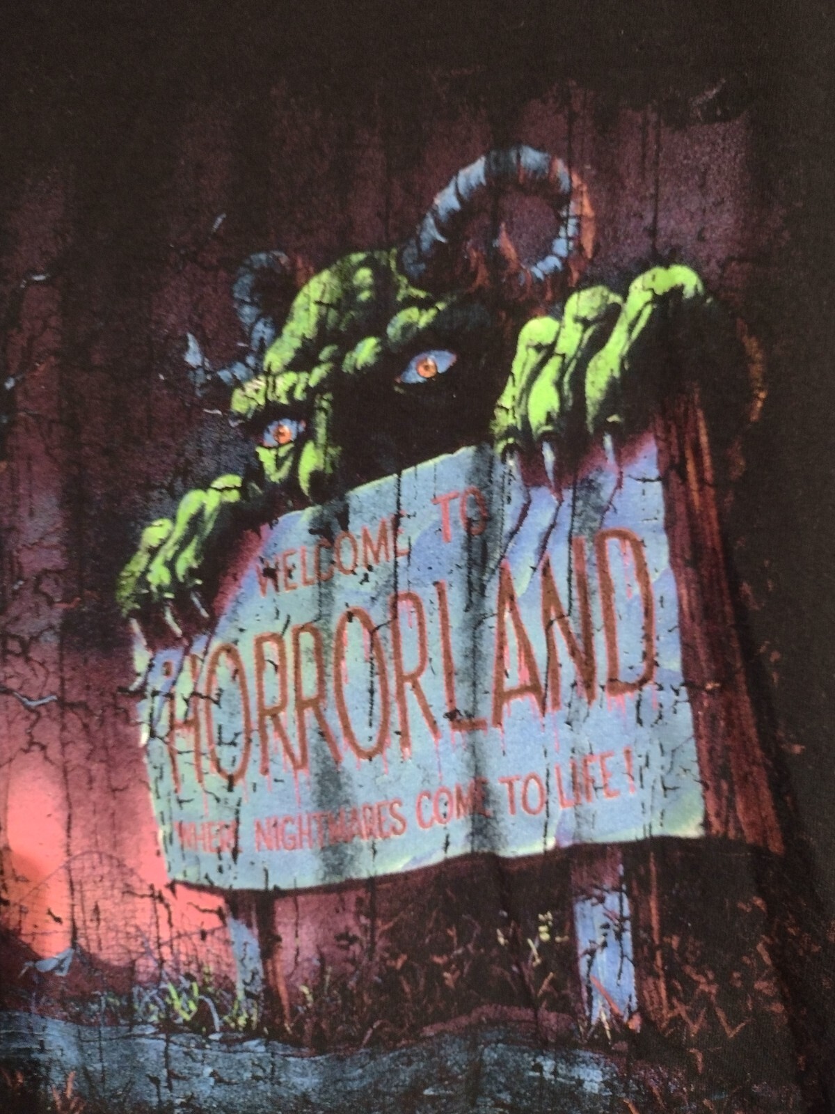 Mens's Goosebumps Welcome To Horrorland Graphic T-Sh… - Gem