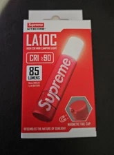 SUPREME New York FW'17 NiteCore Mini Magnetic Flashlight