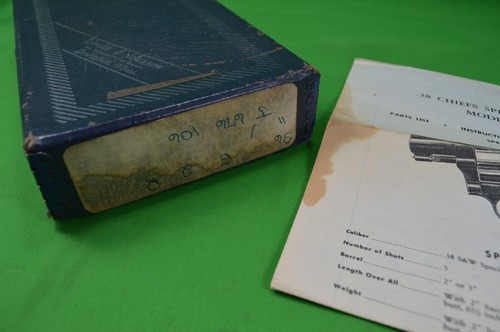 VTG Smith & Wesson Original 38 Chief's Special Factory Box,Manual,Paper,Model 36 - Picture 4 of 6