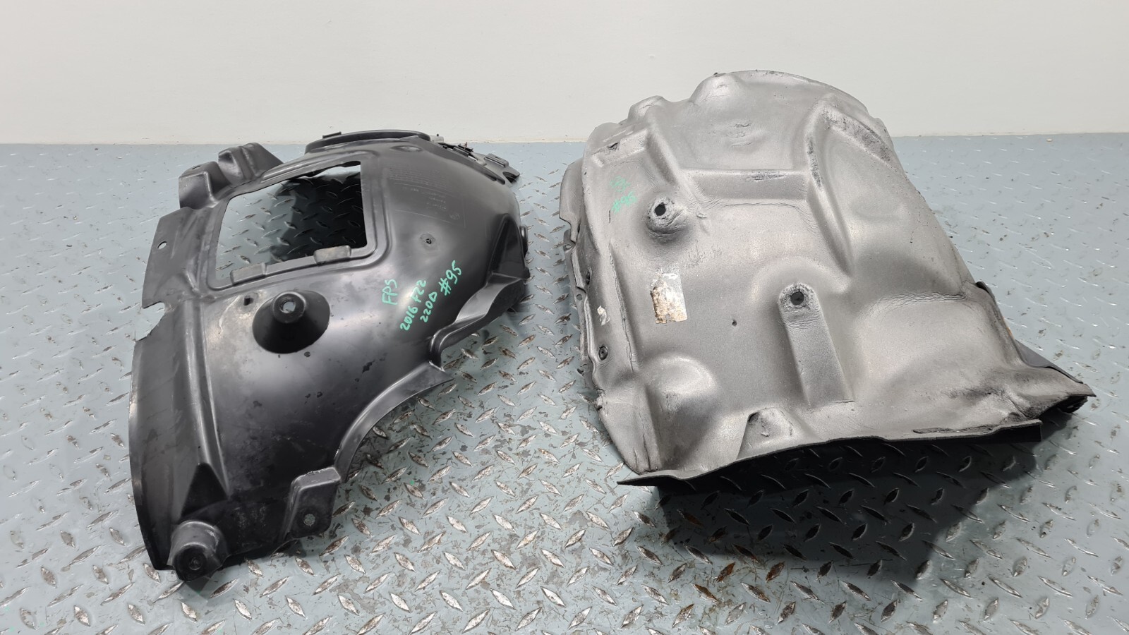 BMW 2 SERIES F22 F23 MSPORT FRONT LEFT WHEELHOUSING WHEEL ARCH LINER 7312837