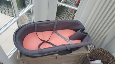 Stokke Kinderwagen Xplory V5 mit Zubehör Silber Korall
