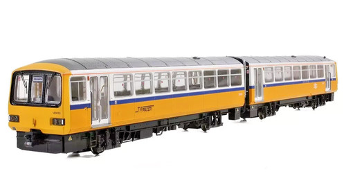 Bachmann EFE Rail E83025 Class 143 Tyne & Wear No.143622 DCC ready NEU | Condition: New
