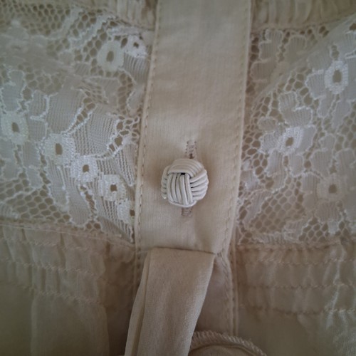 Robert Rodriguez Ivory 100% Silk Romantic Goth Ruffle Sheer Lace Blouse Size 10 - Picture 4 of 6