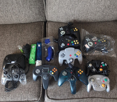 Nintendo Mixed Controller Lot - N64 GameCube Switch Wii Wired/Wireless