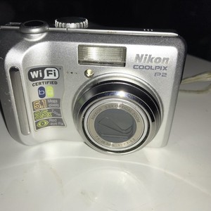 Nikon coolpix P2 シルバー Amazon.com : Nikon Coolpix P2 5.1MP Digital Camera with 3.5x