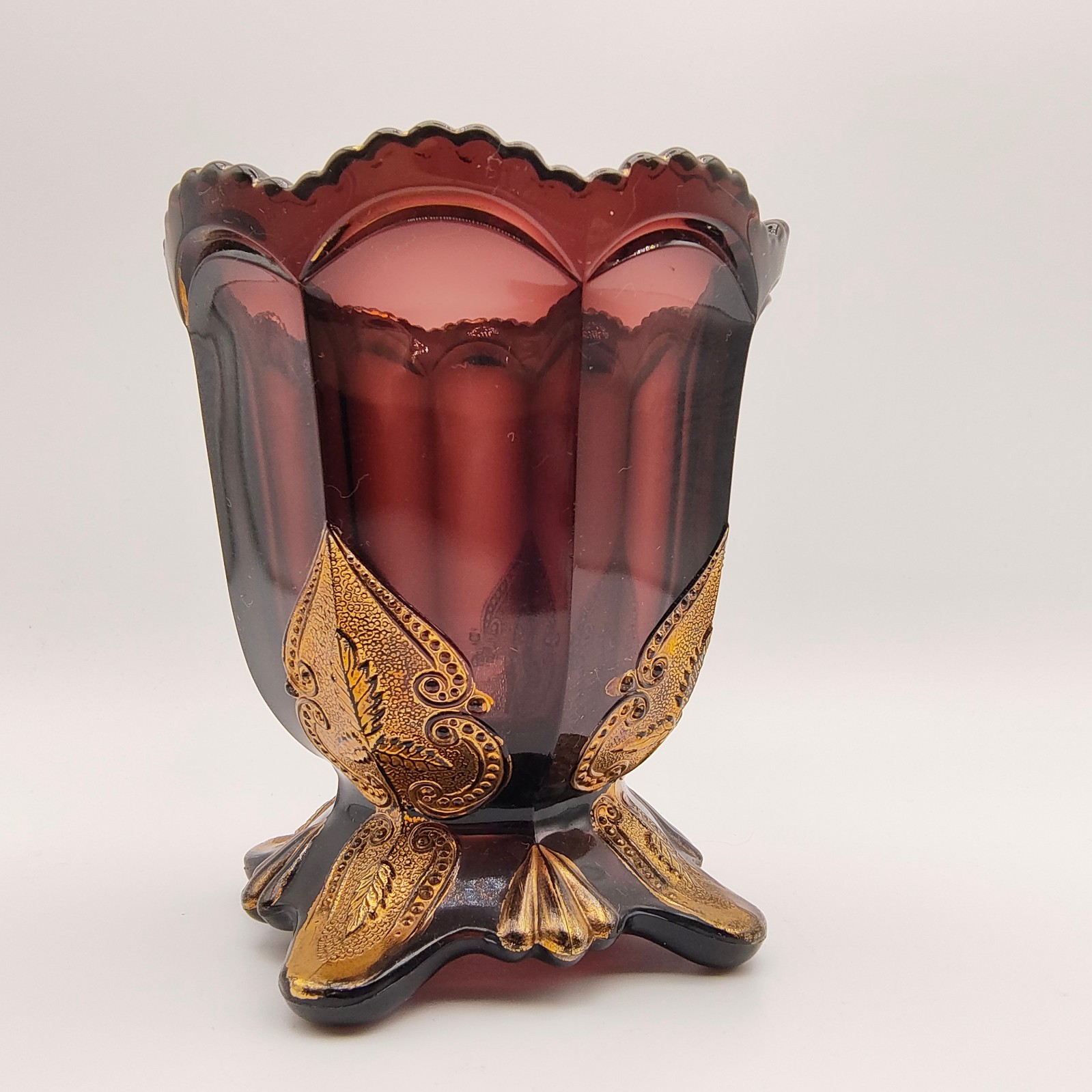 1903 EAPG Northwood H Company Regent (OMN) Spooner AKA Leaf Medallion Amethyst