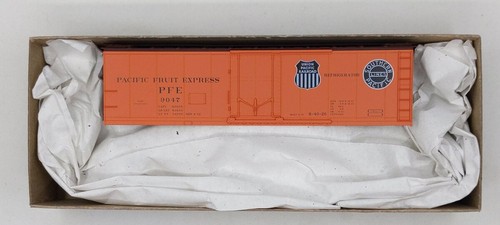 Accurail 8504 escala HO Pacific Fruit Express 40' acero refrigerado carretera #: 9047 | Zustand: New