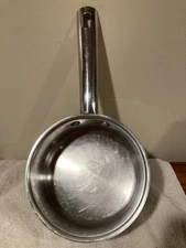 Wolfgang Puck 1.5 Qt Sauce Pot  Stainless Steel FREE SHIP