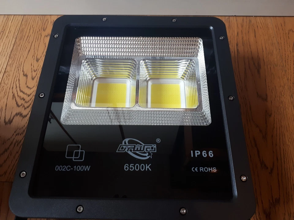 Faro a led da esterno 100W 6500k Marca Driwei NUOVO Mai Usato Ancora Imballato - Immagine 3 di 4